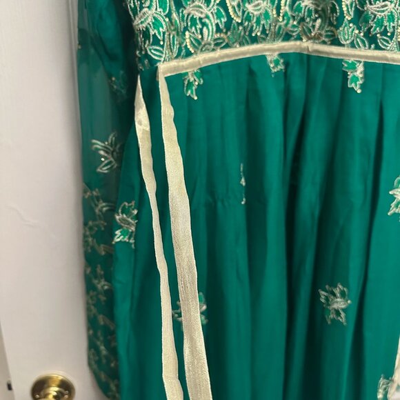Indian Pakistani Long Dress/Gown/Maxi for 11-13yr Girl - Picture 4 of 11